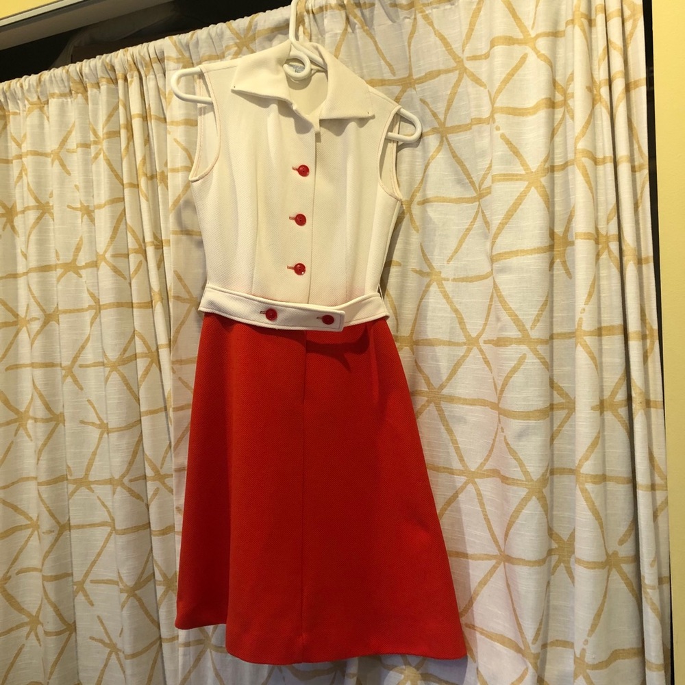 Vintage Sears Tomato Red & Cream Dress 🍄